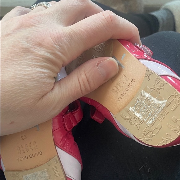 Bloch Pink and White Kids Ballet Flats size 23 little kids vero curio